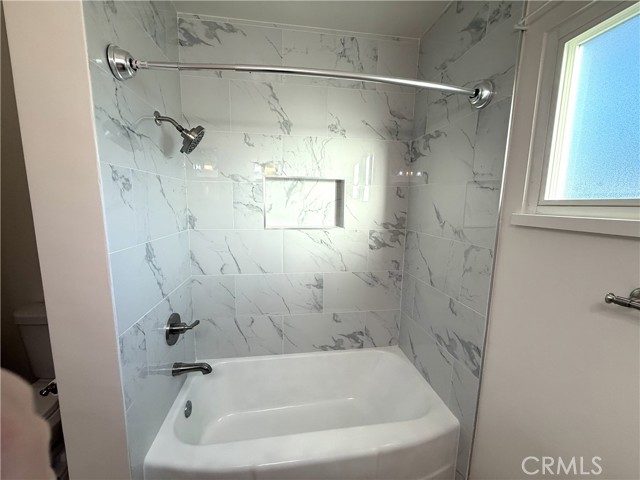 Detail Gallery Image 10 of 12 For 665 S Lake Ave, Pasadena,  CA 91106 - 1 Beds | 1 Baths