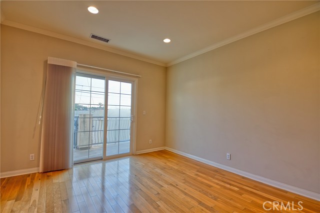 Detail Gallery Image 10 of 22 For 1021 Cravens Ave #15,  Torrance,  CA 90501 - 3 Beds | 2/1 Baths