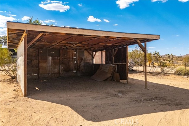 Detail Gallery Image 66 of 74 For 1090 Jemez Trl, Yucca Valley,  CA 92284 - 2 Beds | 2 Baths