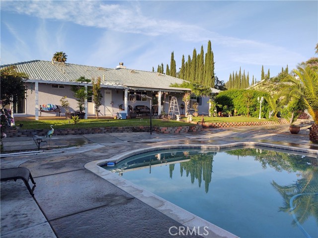 Detail Gallery Image 3 of 16 For 15274 Rodeo St, Hesperia,  CA 92345 - 4 Beds | 3 Baths