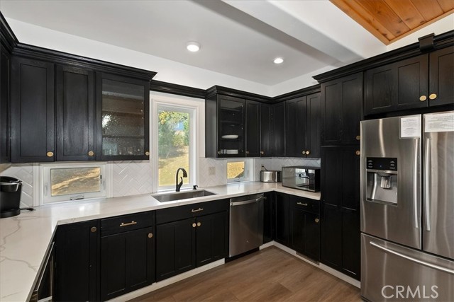 Detail Gallery Image 15 of 73 For 1051 Mound, Big Bear City,  CA 92314 - 4 Beds | 5 Baths