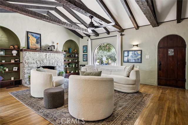 Detail Gallery Image 6 of 55 For 1849 Vine Street, Paso Robles,  CA 93446 - 6 Beds | 3/1 Baths