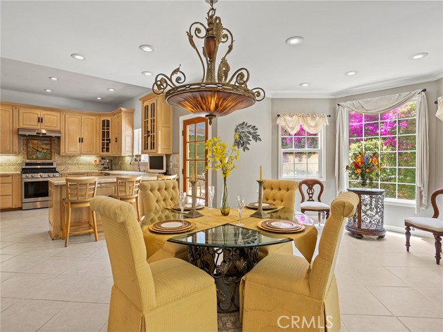 5815 Irving Avenue, La Crescenta CA: https://media.crmls.org/medias/256e449c-2051-4fed-b652-a8121138897e.jpg
