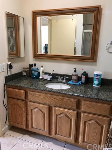 1 Bed Home for Sale in Van Nuys, California