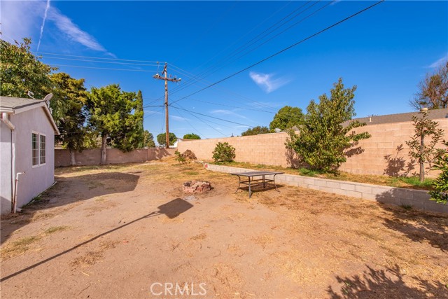 Detail Gallery Image 36 of 43 For 1621 Ballard St, Simi Valley,  CA 93065 - 3 Beds | 1/1 Baths