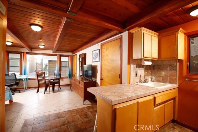 Detail Gallery Image 10 of 35 For 6 B Surfside, Surfside,  CA 90743 - 4 Beds | 3/1 Baths