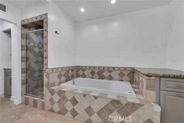 Detail Gallery Image 22 of 31 For 23473 Park Sorrento #8,  Calabasas,  CA 91302 - 3 Beds | 2/1 Baths