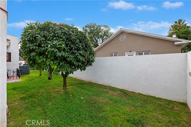 Image 69 of 73 For 4202 University