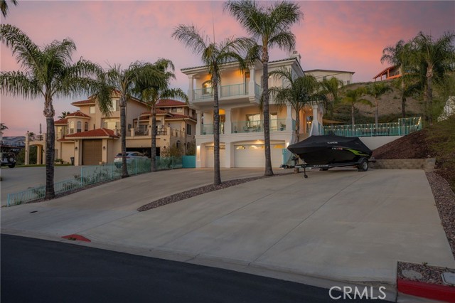 Detail Gallery Image 8 of 72 For 22391 San Joaquin, Canyon Lake,  CA 92587 - 4 Beds | 2/1 Baths