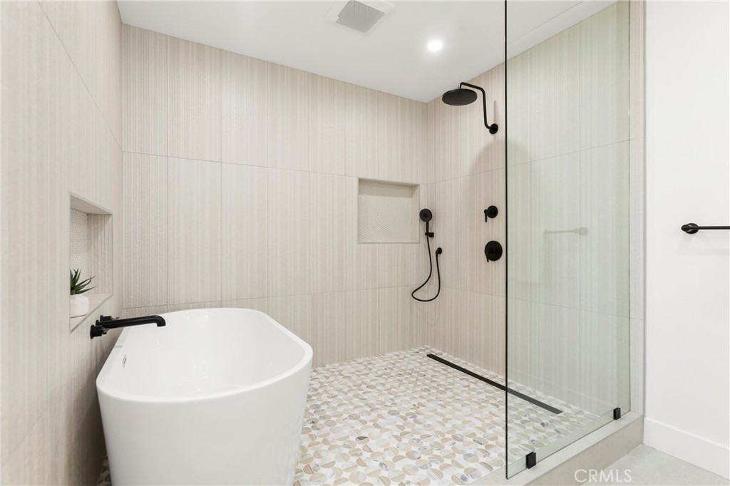 MLS #OC26159119 image #25