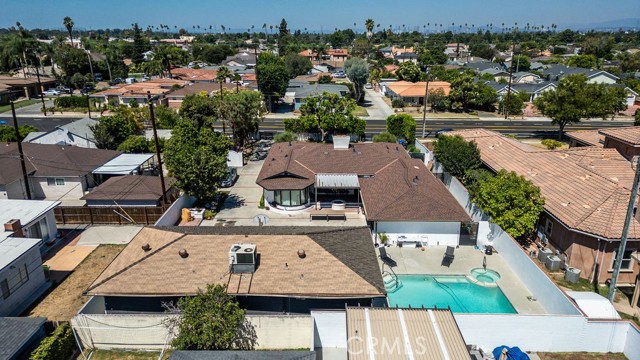 9808 Downey Avenue, Downey CA: https://media.crmls.org/medias/2573e73b-a126-4c85-8430-b01b2979f35a.jpg