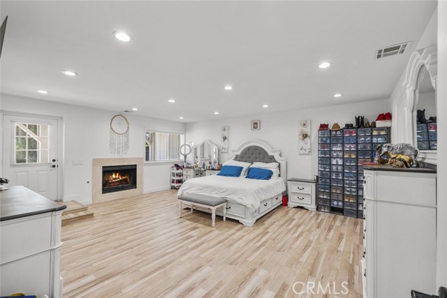 2556 W Avenue N 4, Palmdale CA: https://media.crmls.org/medias/257694ca-04ed-4b81-8169-6bd450b97043.jpg