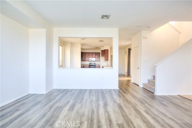 Detail Gallery Image 7 of 42 For 469 Niagara Ct, Corona,  CA 92878 - 4 Beds | 2/1 Baths