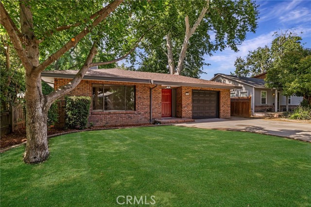 Detail Gallery Image 4 of 64 For 178 E Washington Ave, Chico,  CA 95926 - 3 Beds | 3 Baths
