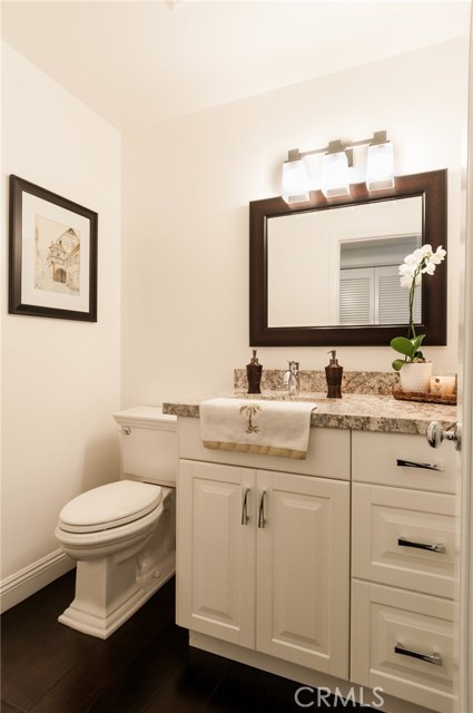 24 Bermuda Court, Manhattan Beach, California 90266, 3 Bedrooms Bedrooms, ,1 BathroomBathrooms,Residential,Sold,Bermuda,SB17026195