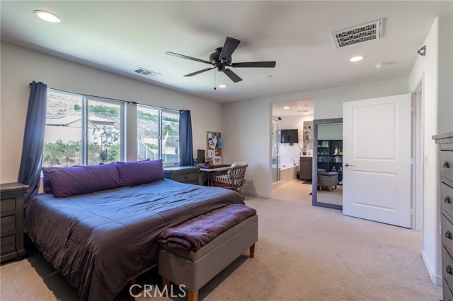 31058 Avenida Ramblas, Highland CA: https://media.crmls.org/medias/25799dcb-3ad0-4002-8413-e15984a73865.jpg