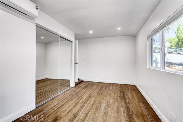 Detail Gallery Image 20 of 38 For 3010 Laurel Ave, Manhattan Beach,  CA 90266 - 4 Beds | 2 Baths