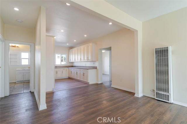 Detail Gallery Image 8 of 41 For 2446 Cincinnati St, Los Angeles,  CA 90033 - 6 Beds | 2 Baths