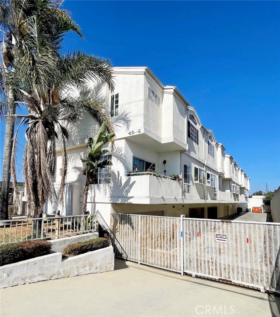 Detail Gallery Image 1 of 40 For 14506 S Berendo Ave #C,  Gardena,  CA 90247 - 3 Beds | 2/1 Baths