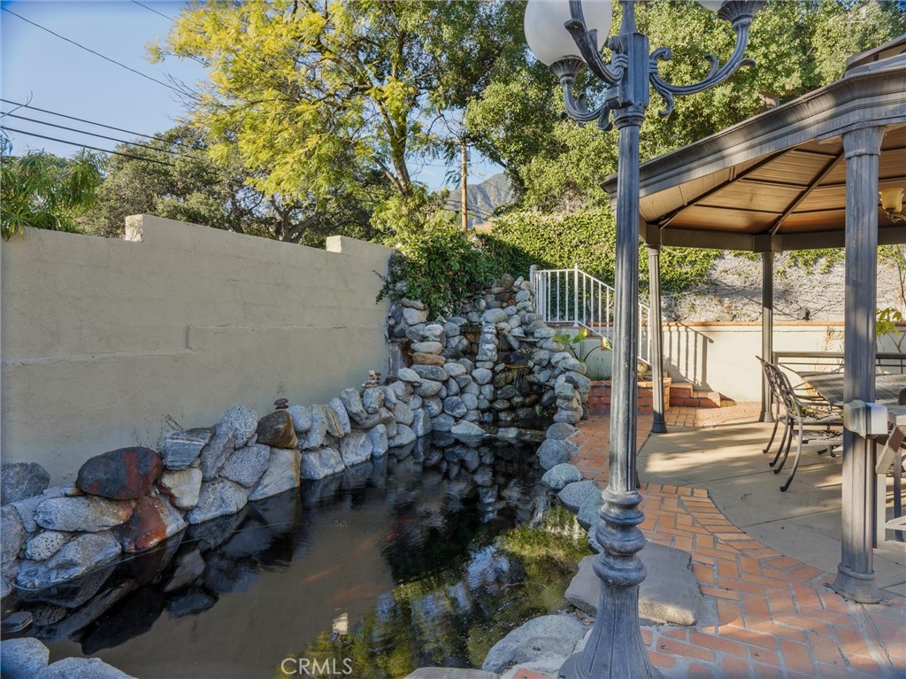 225 N Lima Street Sierra Madre img 38
