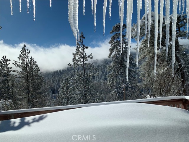 Detail Gallery Image 15 of 18 For 26520 Walnut Hills Dr, Lake Arrowhead,  CA 92391 - 3 Beds | 2/1 Baths