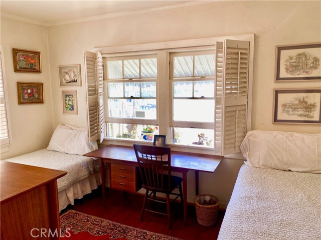 1407 N Bay Front E, Newport Beach CA: https://media.crmls.org/medias/257d195b-479b-4f86-96a6-bb259a0ff9f0.jpg