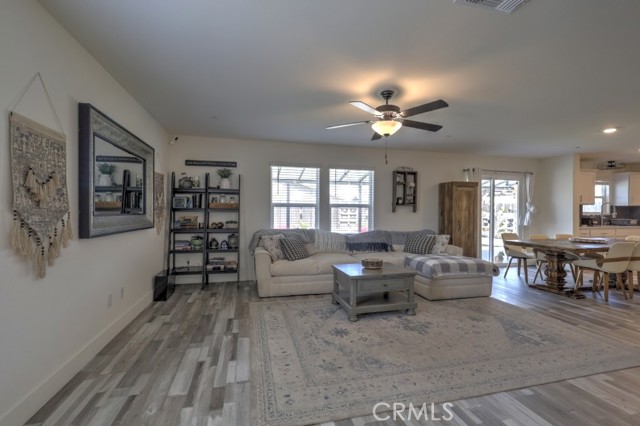 Detail Gallery Image 12 of 75 For 2129 Redding Way, Atwater,  CA 95301 - 5 Beds | 3/1 Baths