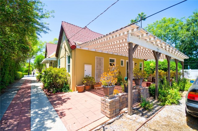 Detail Gallery Image 12 of 26 For 900 S Los Robles Ave, Pasadena,  CA 91106 - – Beds | – Baths
