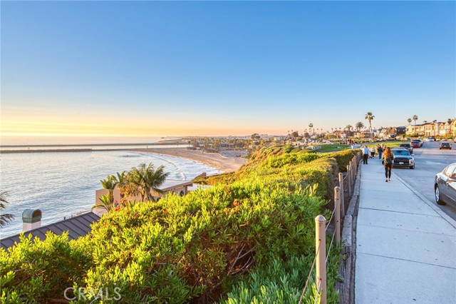 Detail Gallery Image 23 of 23 For 3628 Ocean Bld, Corona Del Mar,  CA 92625 - 5 Beds | 4/2 Baths