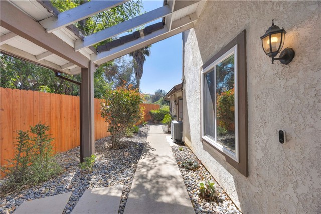 Detail Gallery Image 5 of 48 For 3675 Cypress Ln, Yorba Linda,  CA 92886 - 3 Beds | 3 Baths