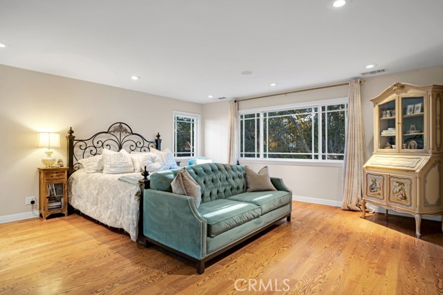 Detail Gallery Image 13 of 31 For 24630 Kittridge St, West Hills,  CA 91307 - 5 Beds | 3 Baths