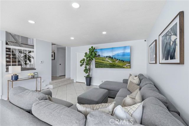 Image 16 of 60 For 4395 Avenida Carmel