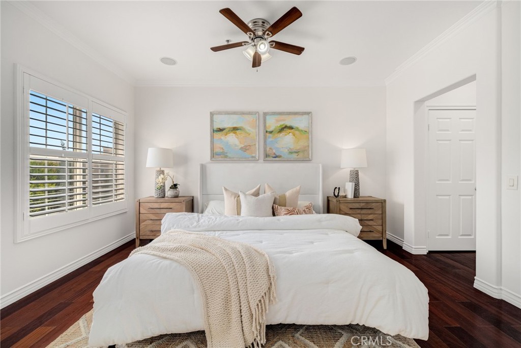 257fbfc5 Fddf 4345 9c7d 10d97f61b1db