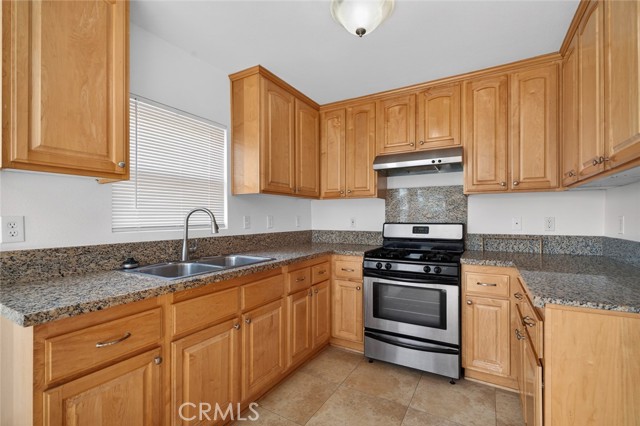 Detail Gallery Image 5 of 13 For 1129 N Briarwood St, Anaheim,  CA 92805 - 2 Beds | 1 Baths