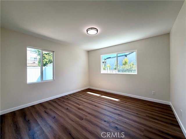 Detail Gallery Image 10 of 14 For 3548 Corinth Ave, Los Angeles,  CA 90066 - 3 Beds | 2 Baths