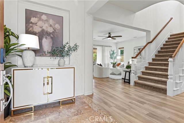 Detail Gallery Image 2 of 69 For 164 Newall, Irvine,  CA 92618 - 4 Beds | 4/1 Baths