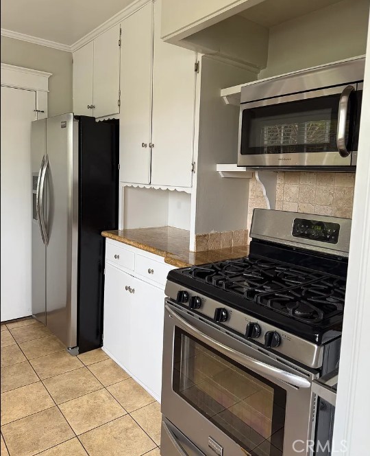224 19th Street, Hermosa Beach CA: https://media.crmls.org/medias/25824d42-4f77-4c03-8474-cc7c80b80c29.jpg