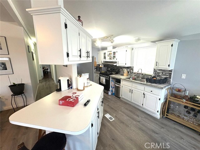 Detail Gallery Image 8 of 15 For 10866 Westminster Ave #10,  Garden Grove,  CA 92843 - 3 Beds | 2 Baths