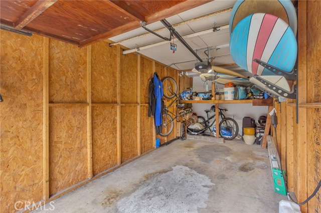 1506 E 4th, Long Beach CA: https://media.crmls.org/medias/2583332f-5f17-4d5b-82c0-091668bdfb0b.jpg