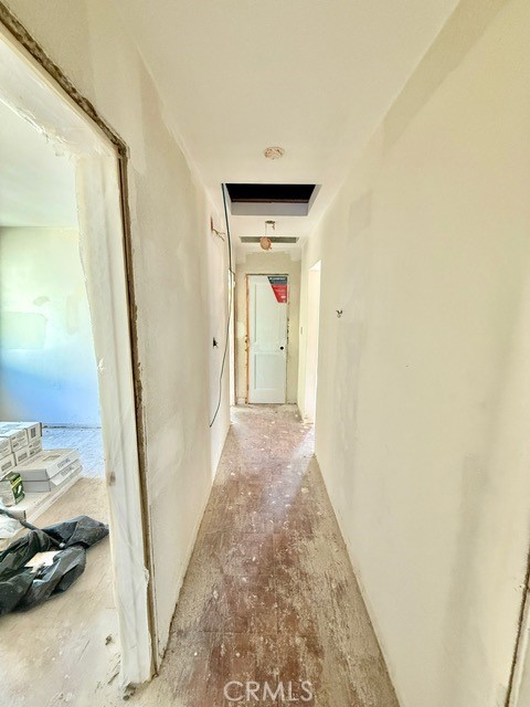 15021 15023 Sylvan, Van Nuys CA: https://media.crmls.org/medias/25839e91-b57c-440f-b35d-28473afea35f.jpg