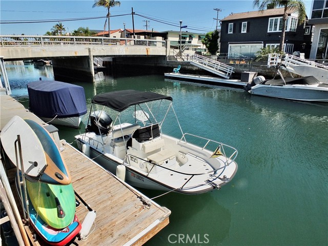 Detail Gallery Image 14 of 71 For 89 Rivo Alto Canal, Long Beach,  CA 90803 - 5 Beds | 3/1 Baths