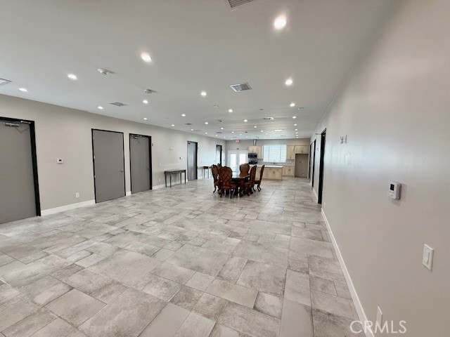 6940 longridge, North Hollywood CA: https://media.crmls.org/medias/25846ba0-2504-4eb7-8e0f-149e86a71e4f.jpg