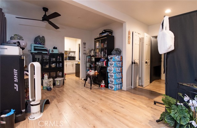 3468 W 71st, Los Angeles CA: https://media.crmls.org/medias/25867063-1bcb-4120-b6a5-edcabc40fea8.jpg