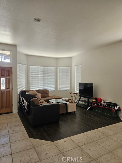 Detail Gallery Image 10 of 22 For 45665 Calle Ayora, Temecula,  CA 92592 - 3 Beds | 2 Baths