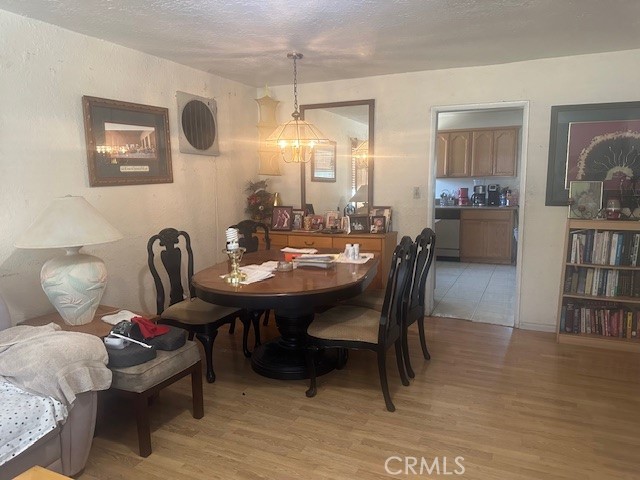 641 W 48th Street, San Bernardino CA: https://media.crmls.org/medias/2587bcef-f9ca-4993-9efc-969667a3343b.jpg