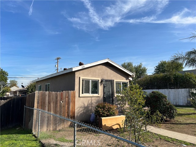 919 Merrill Street, Corona, California 92882, ,Multi-Family,For Sale,Merrill,CV25036303