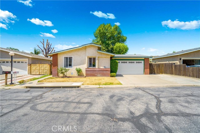 Detail Gallery Image 1 of 1 For 31951 Quartz Ln, Castaic,  CA 91384 - 3 Beds | 2 Baths