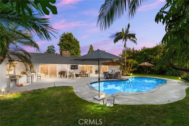 5371 Grandview Avenue, Yorba Linda CA: https://media.crmls.org/medias/2588e84e-aa6e-479f-8300-ec8b80a7753c.jpg