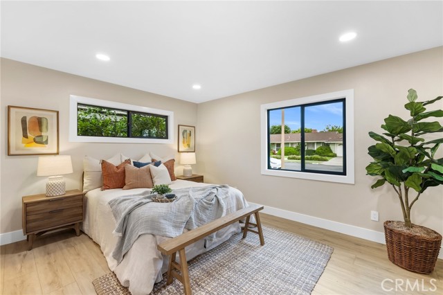 Detail Gallery Image 21 of 51 For 2104 N Greenbrier St, Santa Ana,  CA 92706 - 3 Beds | 2 Baths