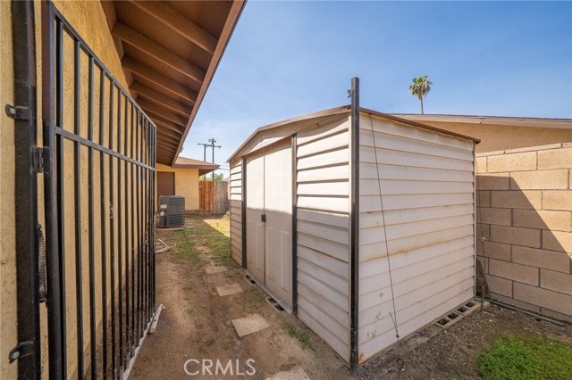 Image 30 of 44 For 22586 Main Street